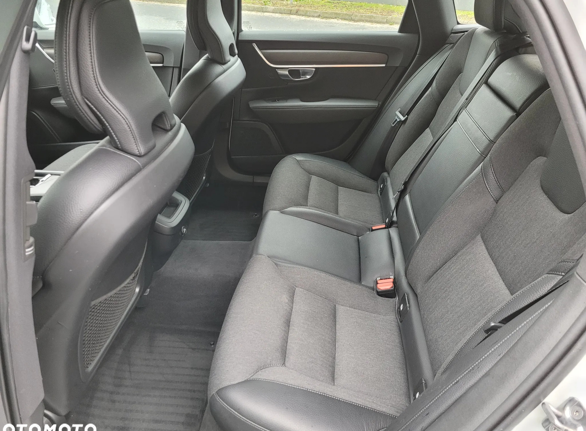 Volvo V90 Cross Country cena 129900 przebieg: 182000, rok produkcji 2020 z Zdzieszowice małe 704